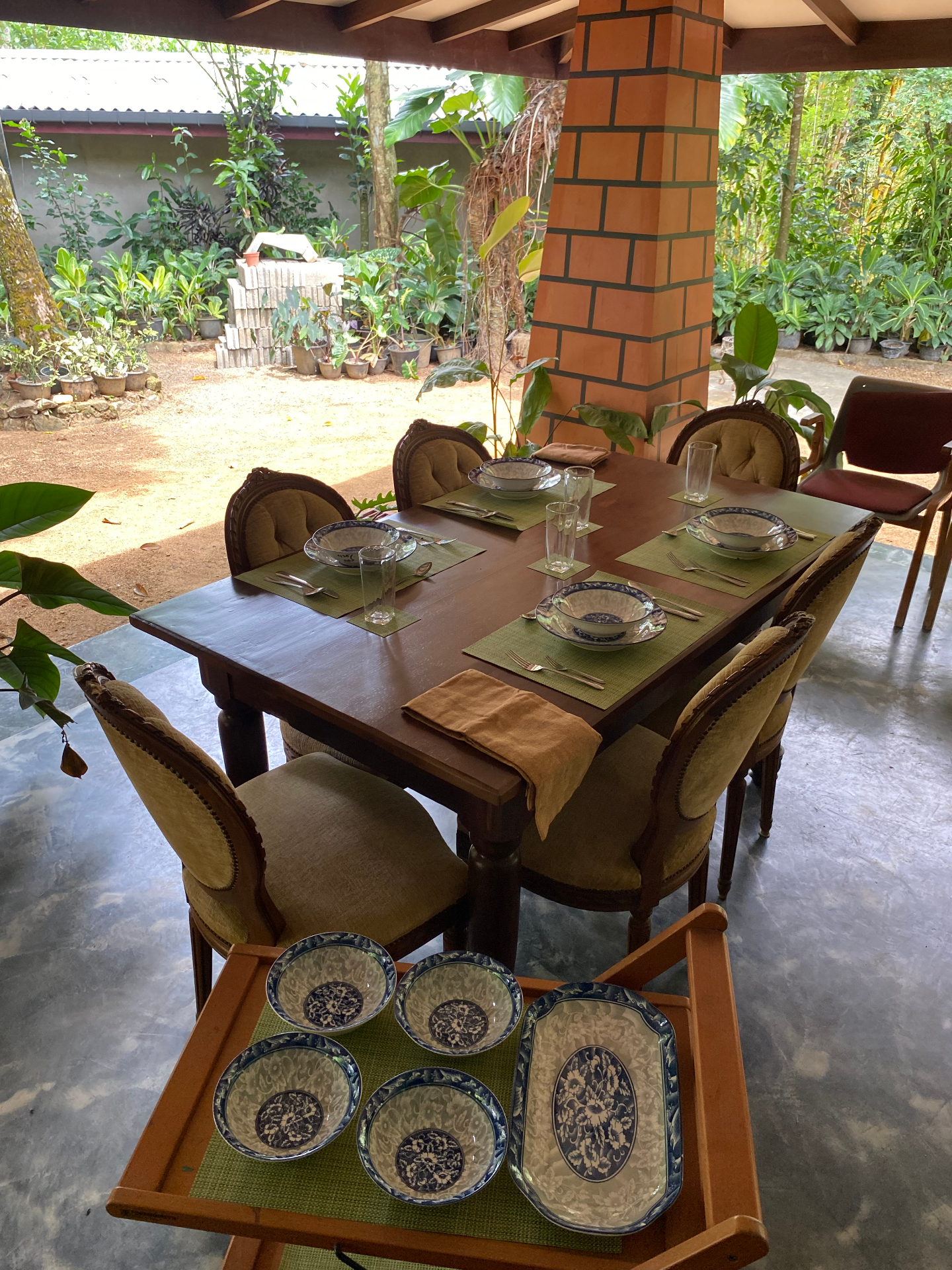 Garden Dining