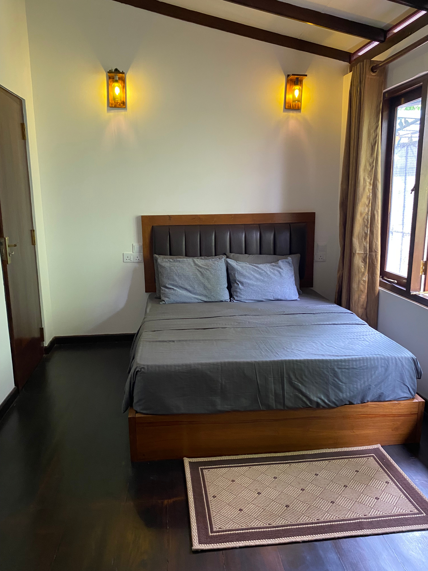 Upstairs Bird View Room